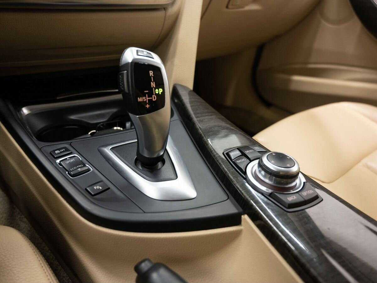 BMW 3 серии с пробегом — 2012 год. Фото: #23