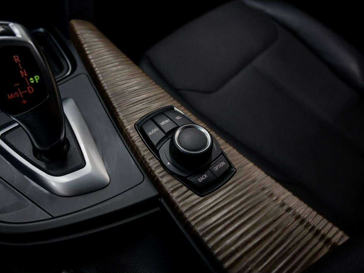 BMW 3 серии с пробегом — 2012 год. Фото: #14