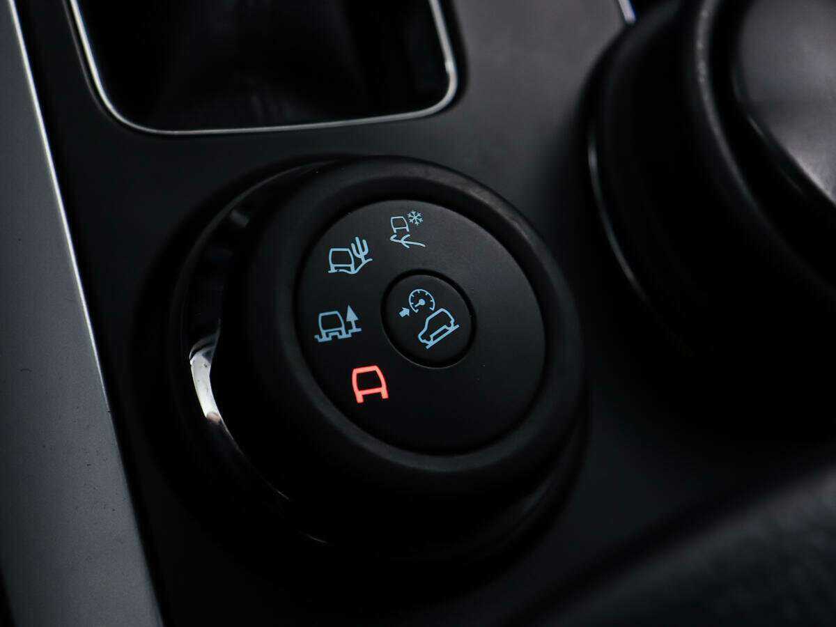 Ford Explorer с пробегом — 2014 год. Фото: #22