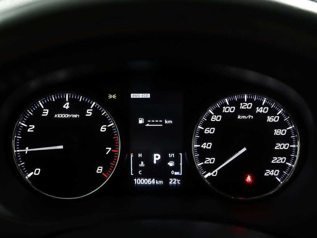 Mitsubishi Outlander с пробегом — 2016 год. Фото: #12