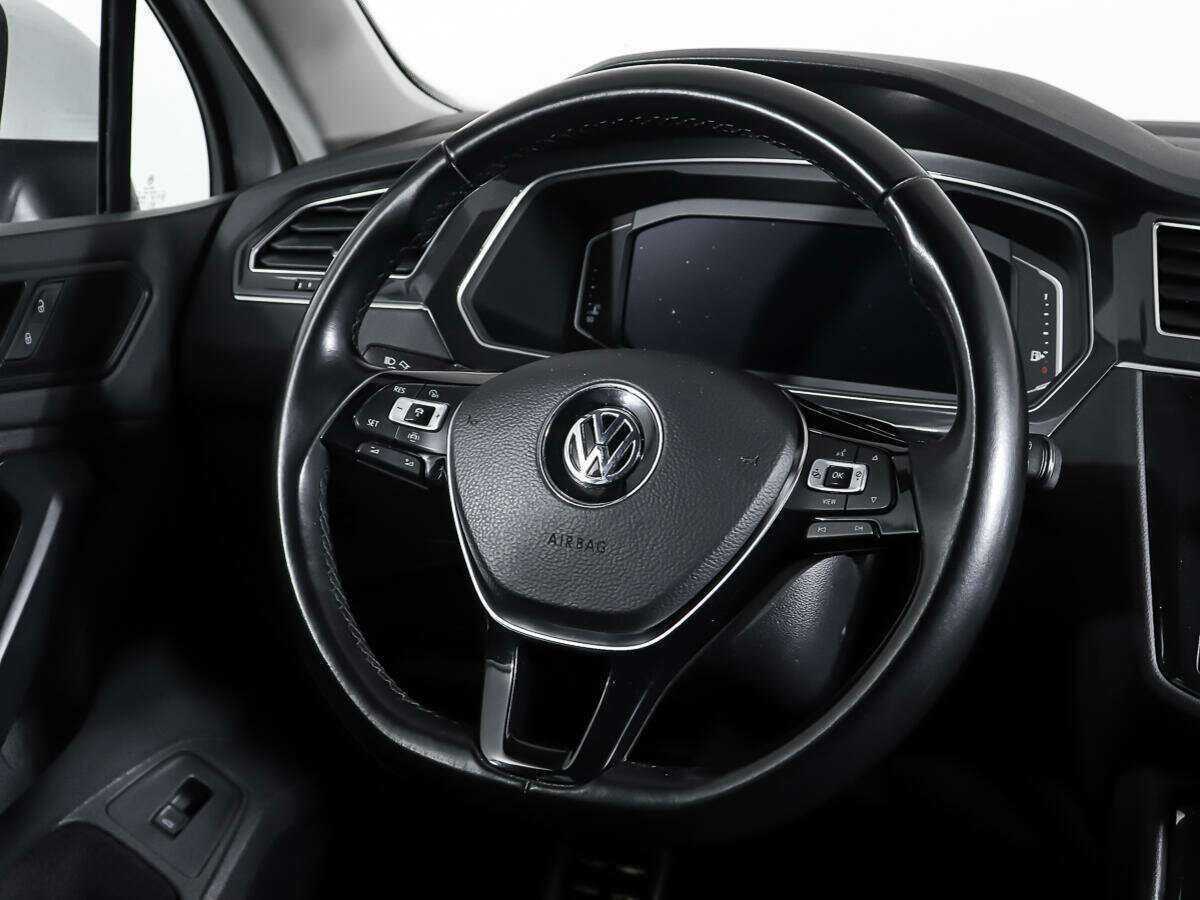 Volkswagen Tiguan с пробегом — 2018 год. Фото: #12