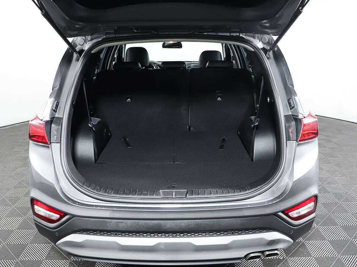 Hyundai Santa Fe с пробегом — 2018 год. Фото: #8