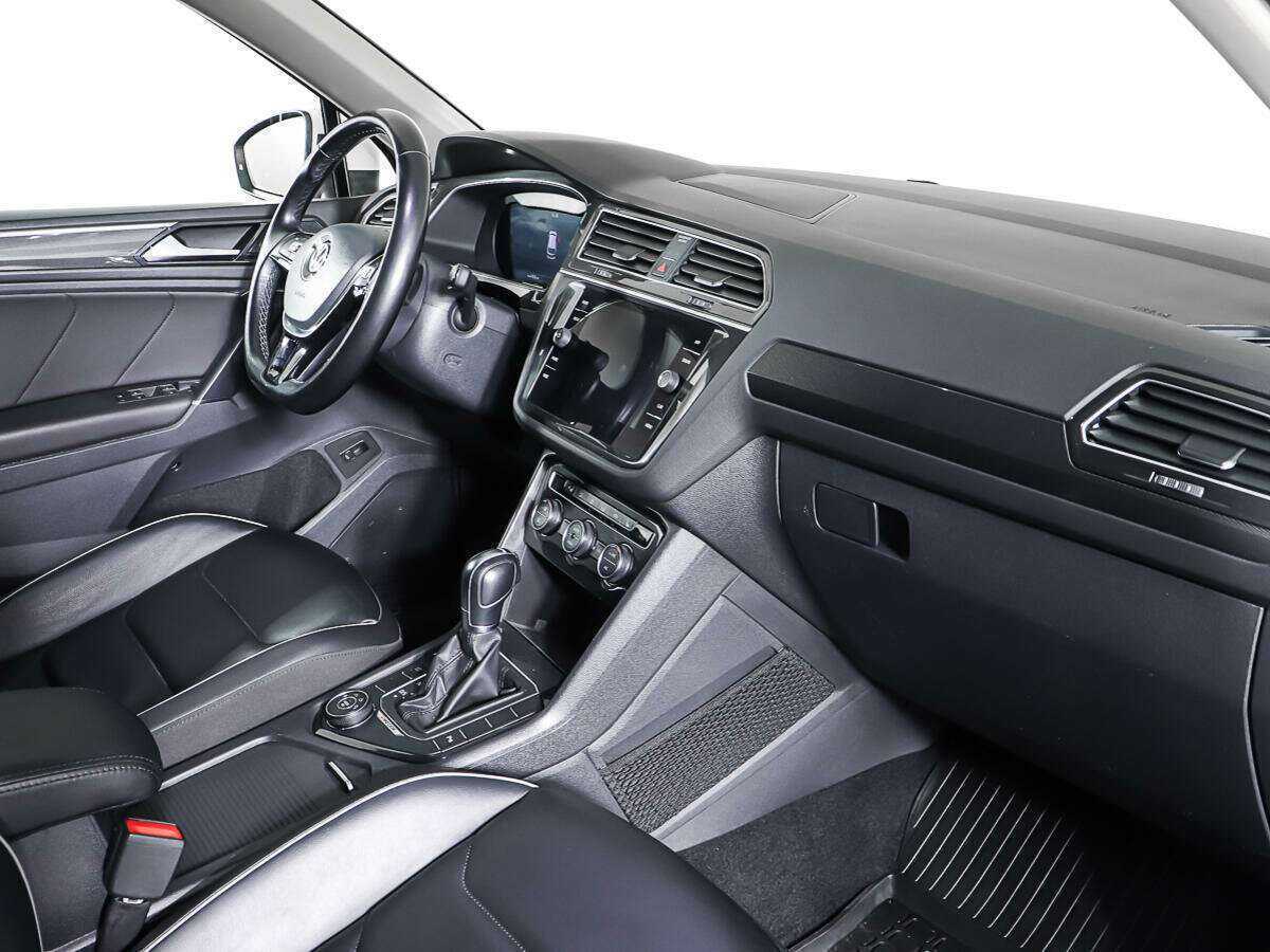 Volkswagen Tiguan с пробегом — 2018 год. Фото: #8