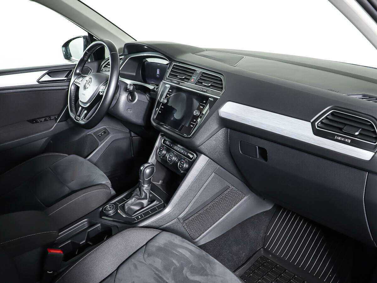 Volkswagen Tiguan с пробегом — 2018 год. Фото: #8