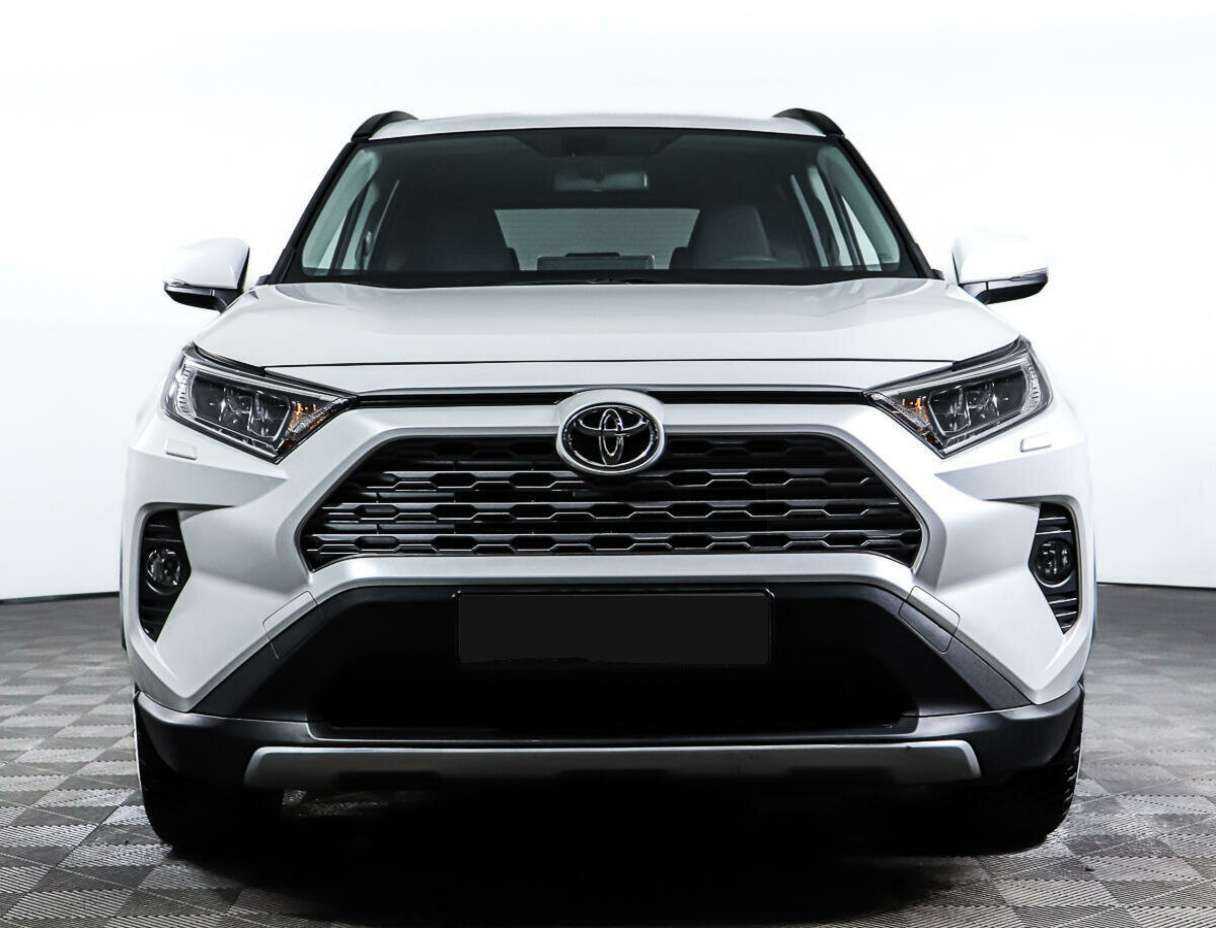 Toyota RAV4 с пробегом — 2019 год. Фото: #1