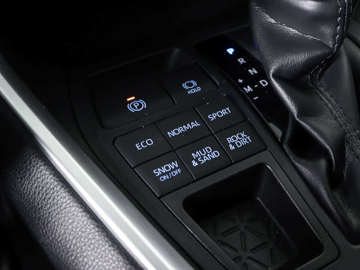 Toyota RAV4 с пробегом — 2019 год. Фото: #17