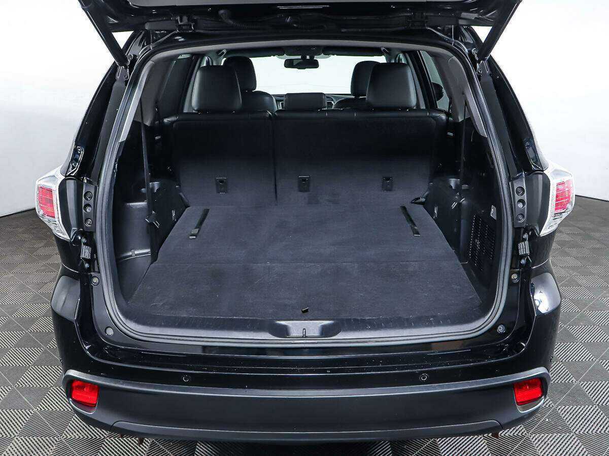 Toyota Highlander с пробегом — 2014 год. Фото: #7