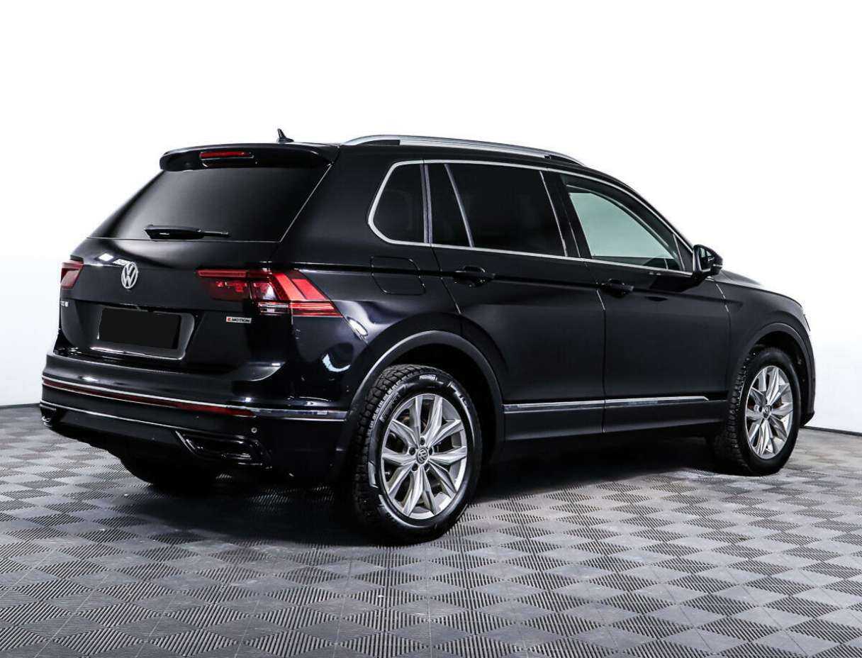 Volkswagen Tiguan с пробегом — 2018 год. Фото: #4