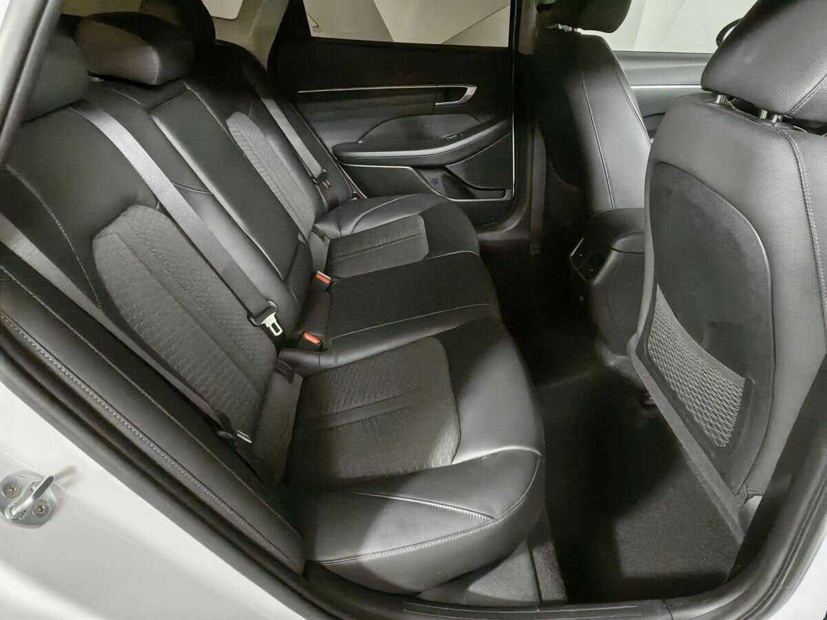 Hyundai Sonata с пробегом — 2019 год. Фото: #10