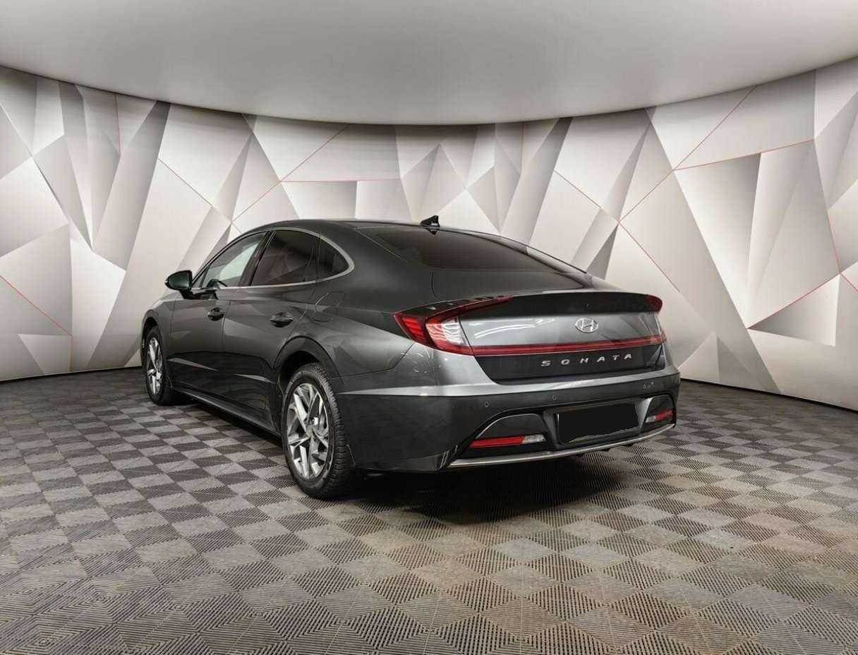 Hyundai Sonata с пробегом — 2020 год. Фото: #3