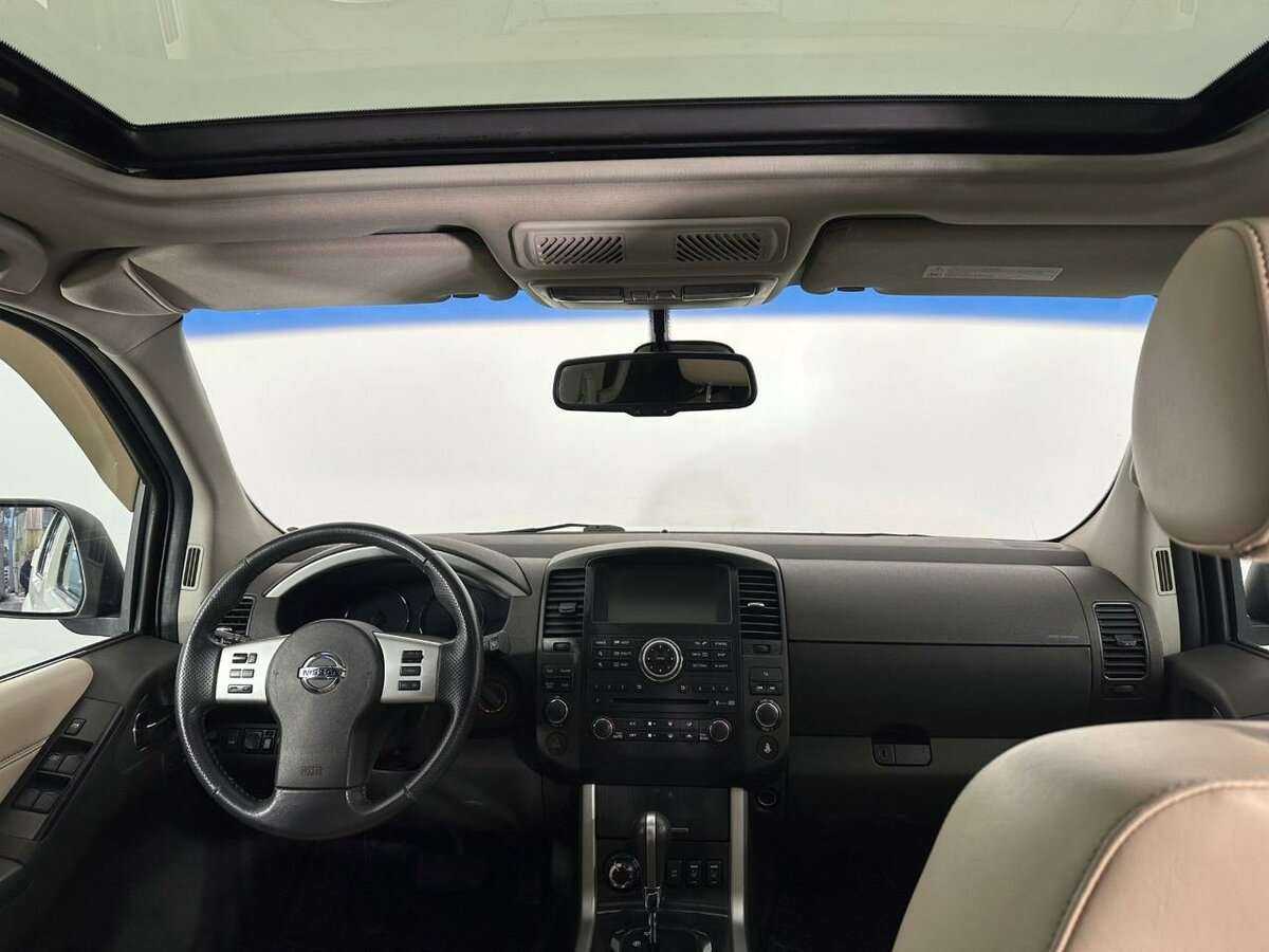Nissan Pathfinder с пробегом — 2012 год. Фото: #6