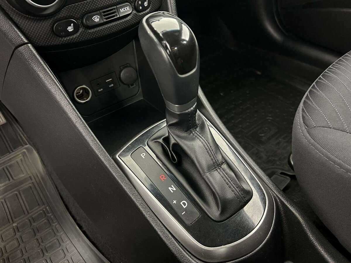 Hyundai Solaris с пробегом — 2015 год. Фото: #12