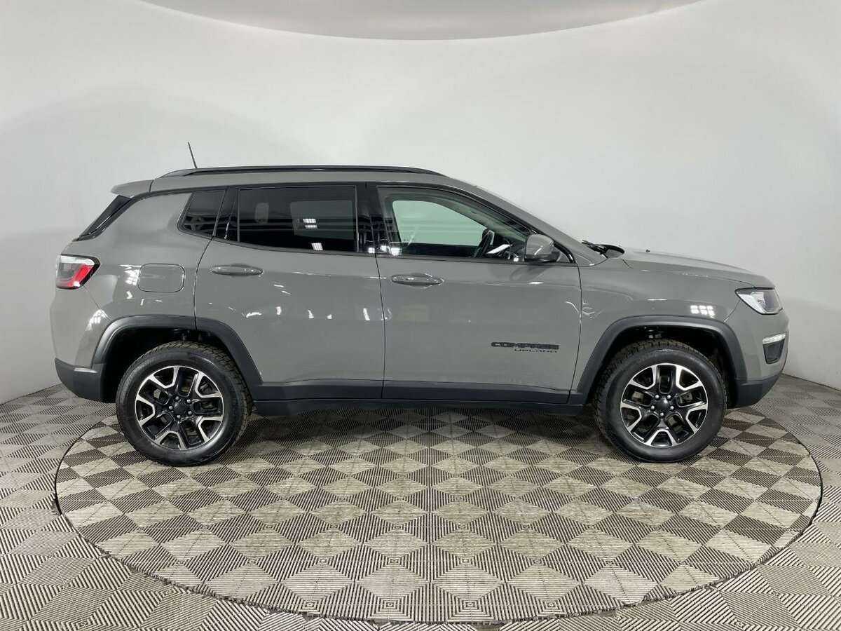 Jeep Compass с пробегом — 2019 год. Фото: #3