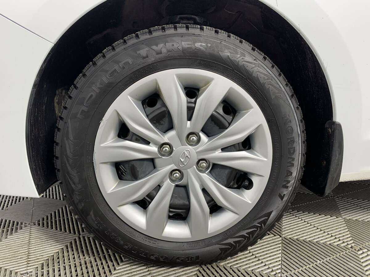 Hyundai Solaris с пробегом — 2019 год. Фото: #13