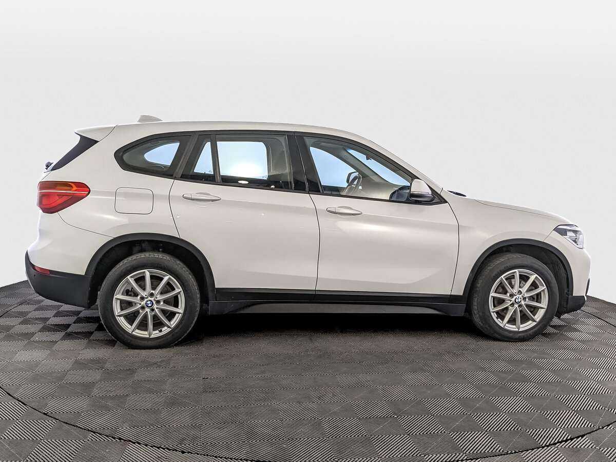 BMW X1 с пробегом — 2019 год. Фото: #3