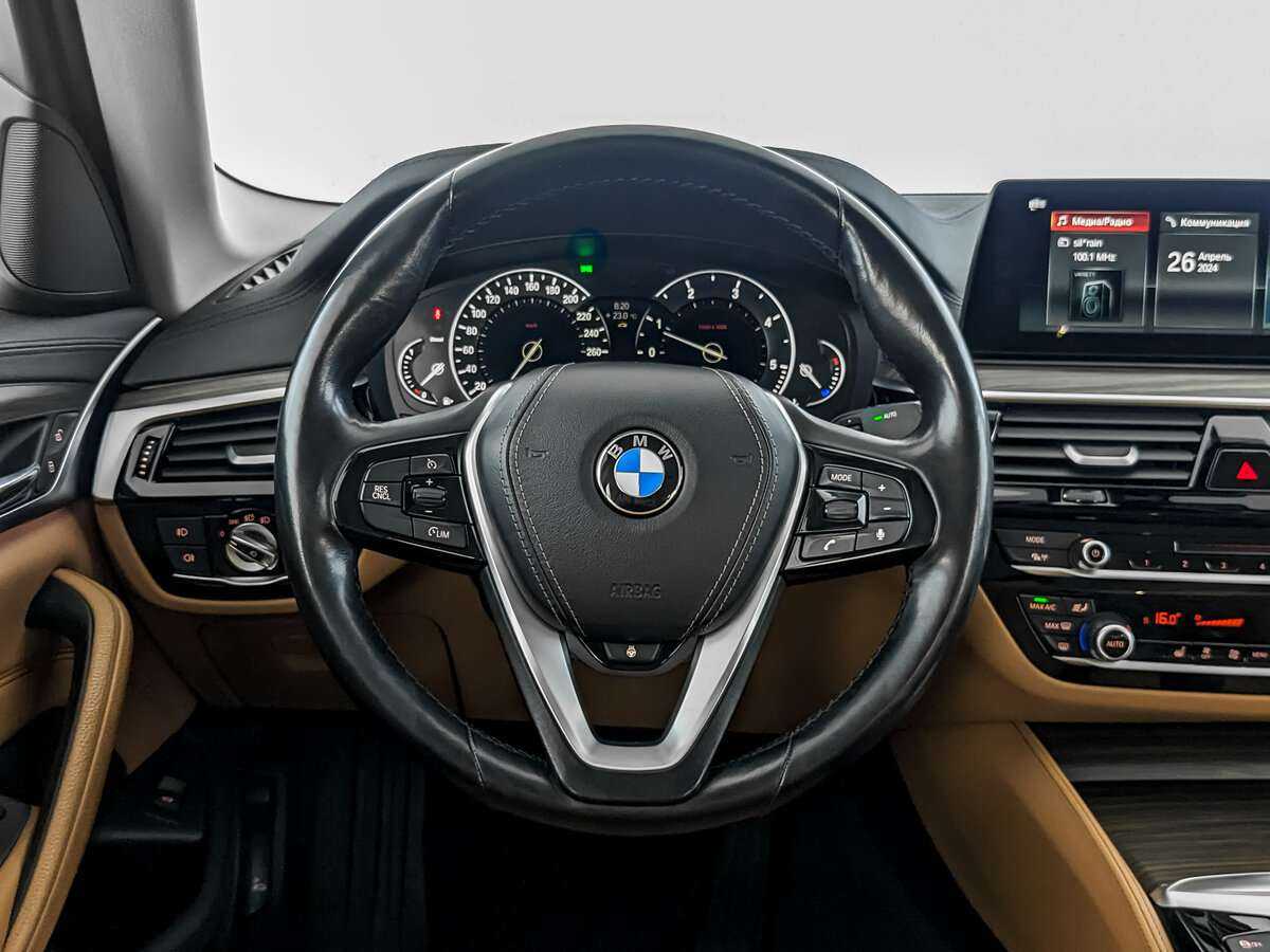 BMW 5 серии с пробегом — 2017 год. Фото: #15