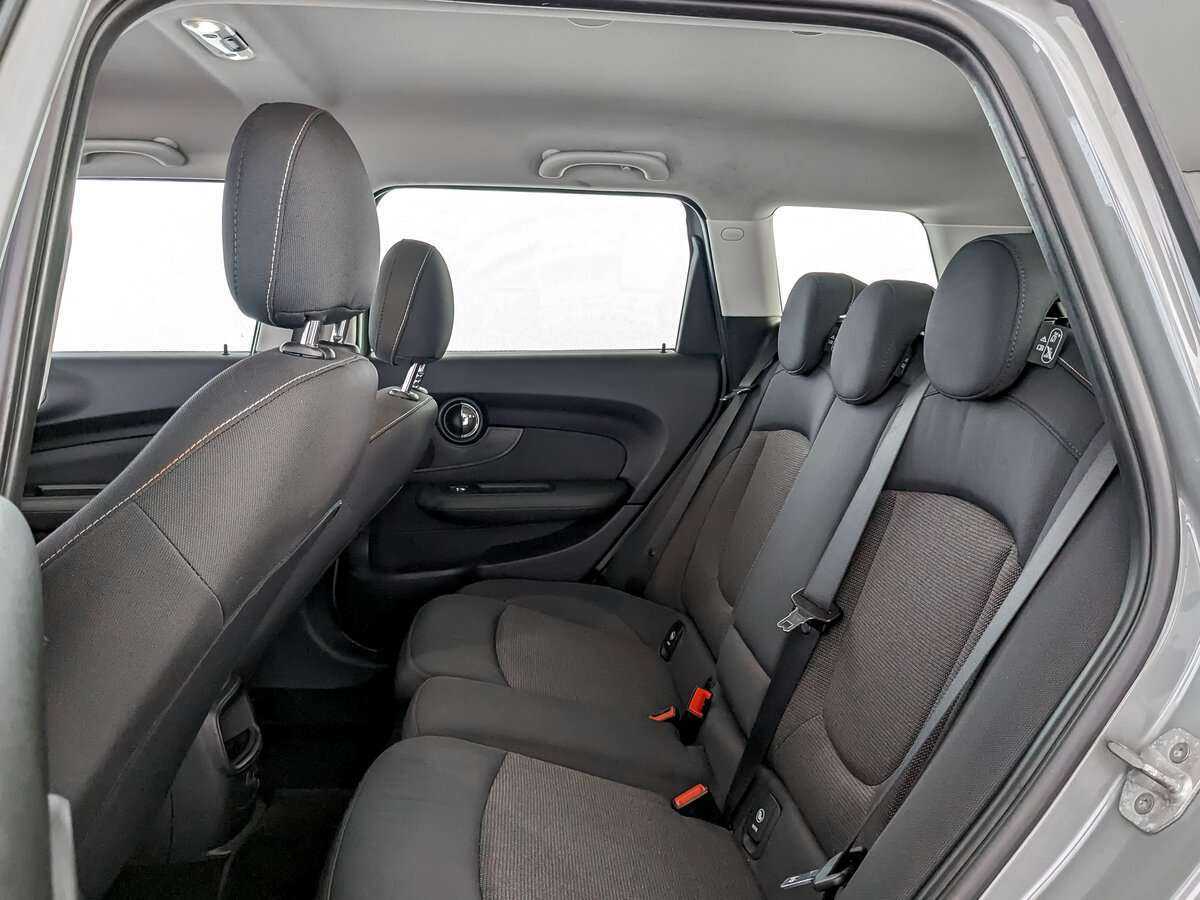 Mini Clubman с пробегом — 2017 год. Фото: #9