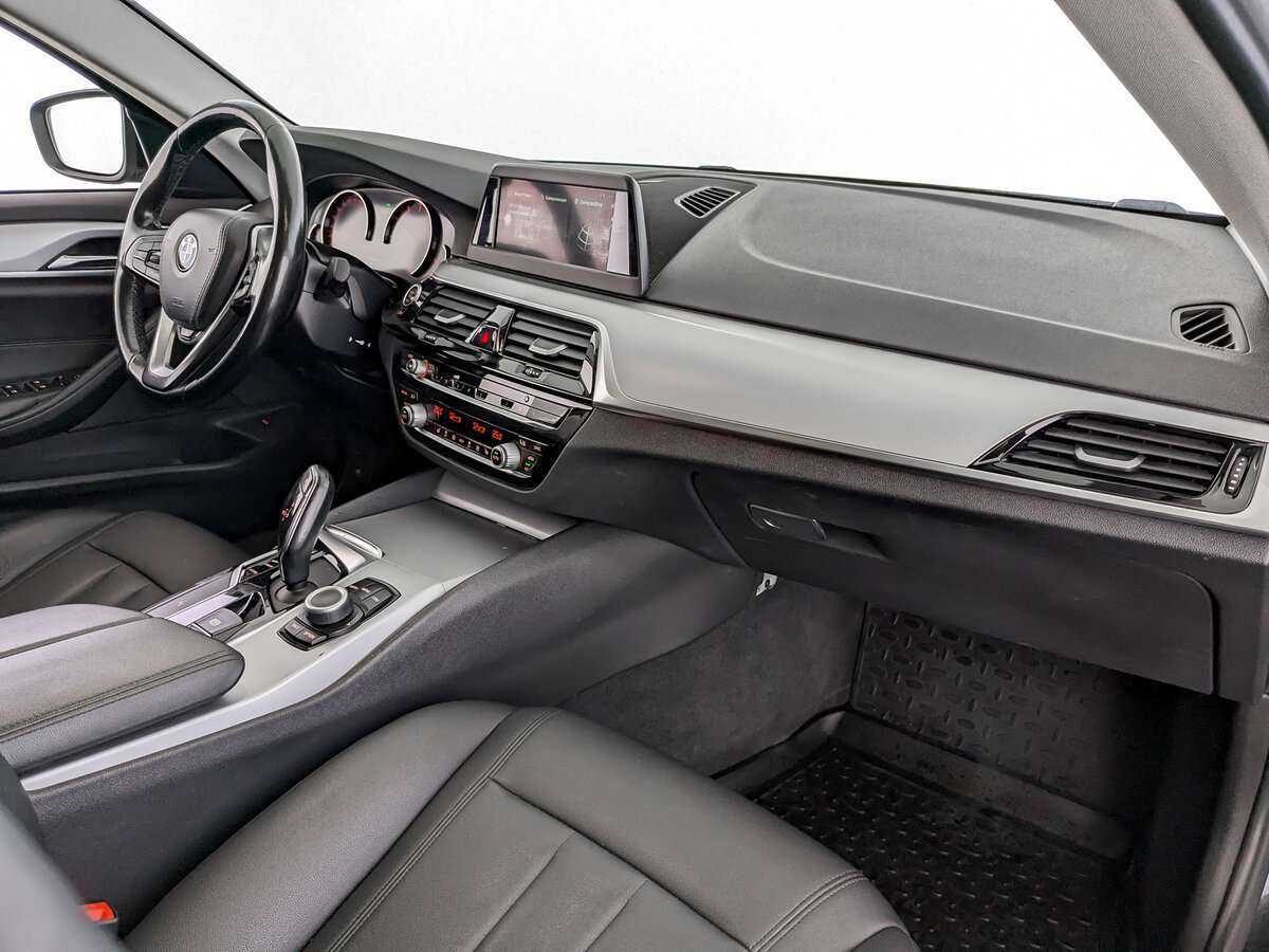BMW 5 серии с пробегом — 2018 год. Фото: #8