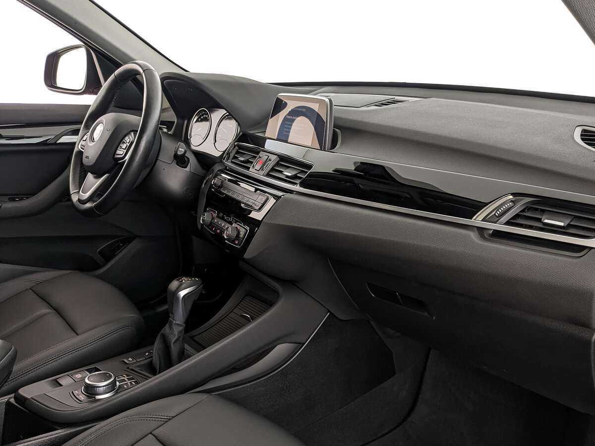 BMW X1 с пробегом — 2018 год. Фото: #10