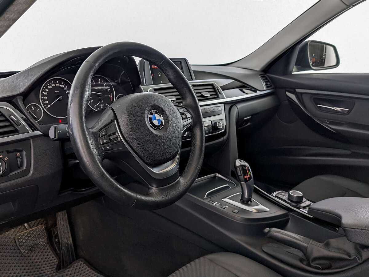 BMW 3 серии с пробегом — 2018 год. Фото: #13