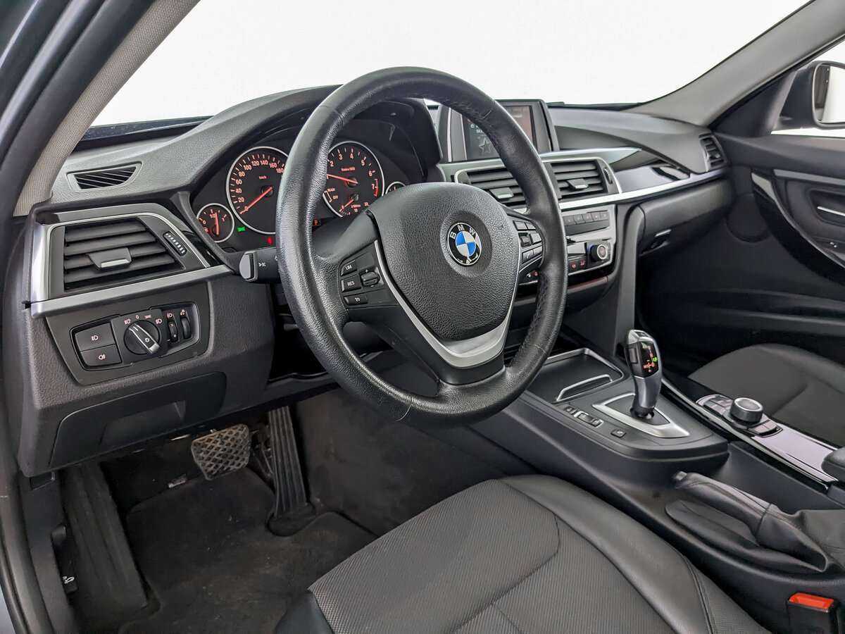 BMW 3 серии с пробегом — 2018 год. Фото: #15