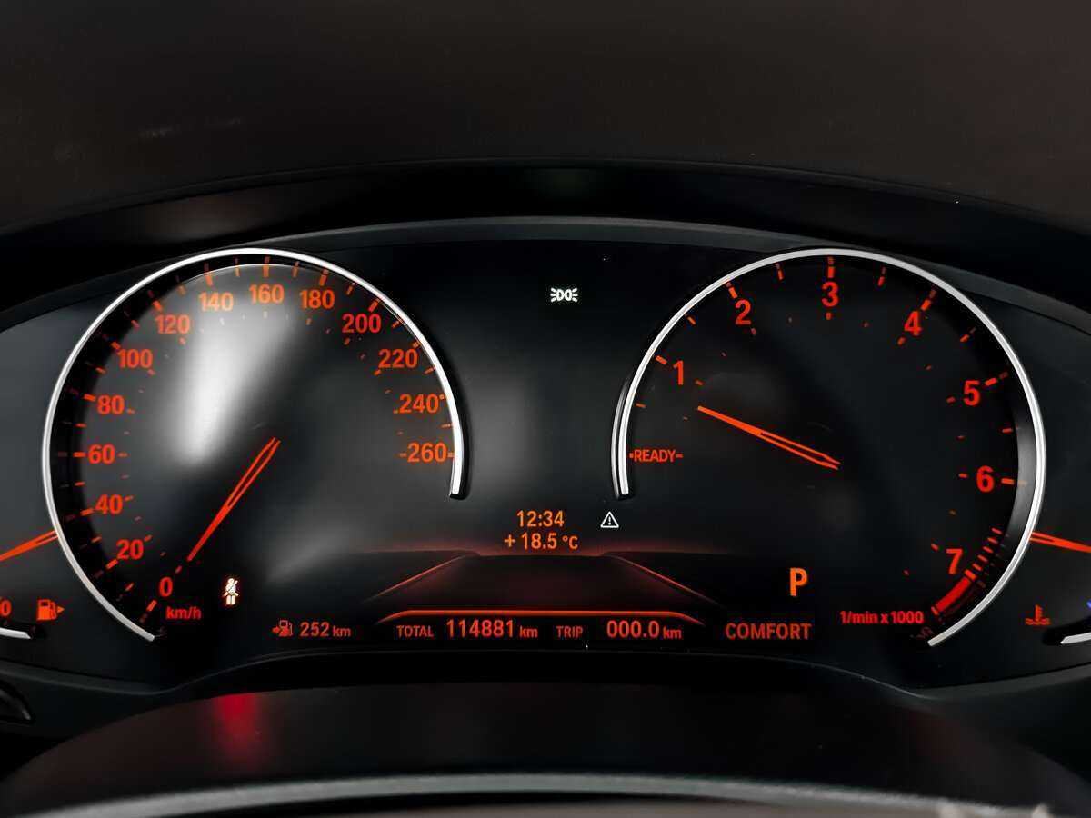 BMW 5 серии с пробегом — 2017 год. Фото: #11