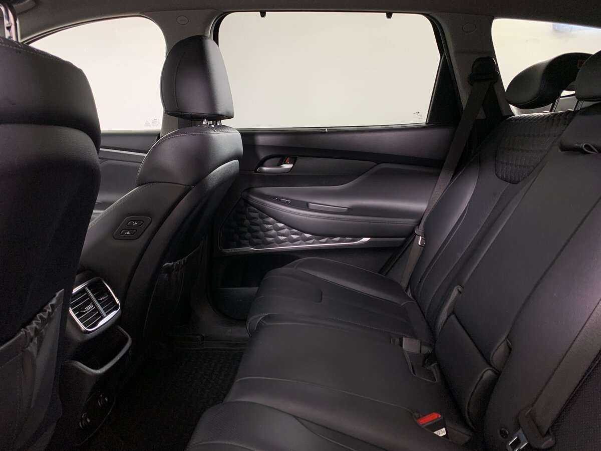 Hyundai Santa Fe с пробегом — 2019 год. Фото: #15