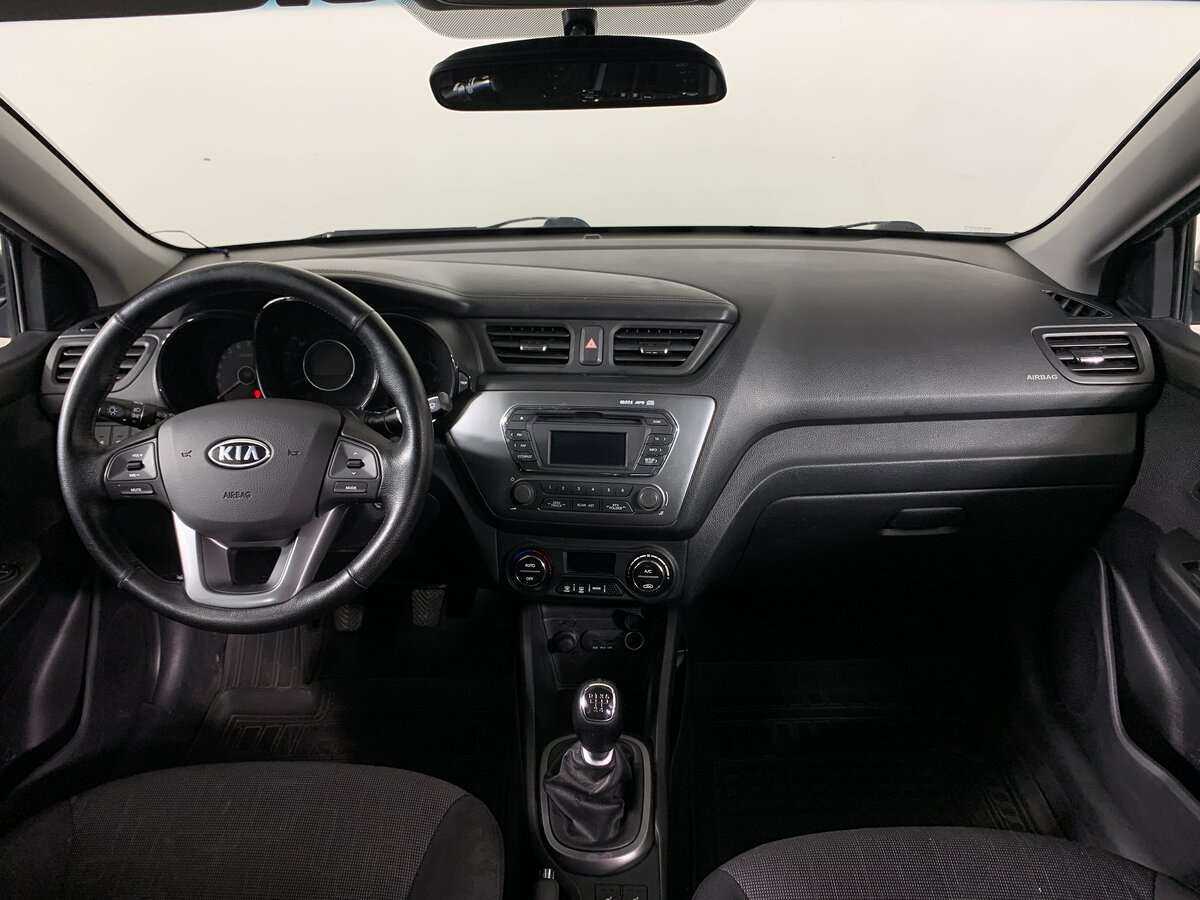 Kia Rio с пробегом — 2012 год. Фото: #12