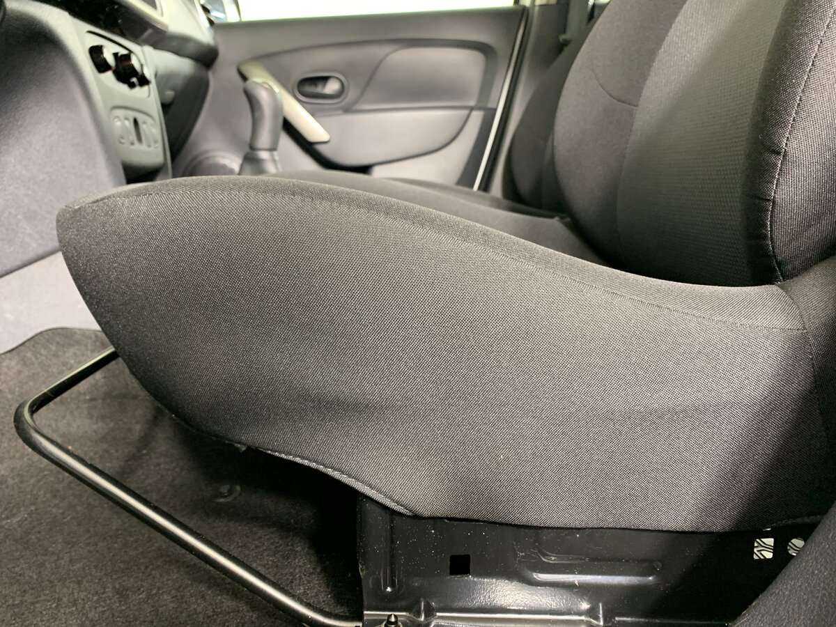 Renault Sandero с пробегом — 2017 год. Фото: #13