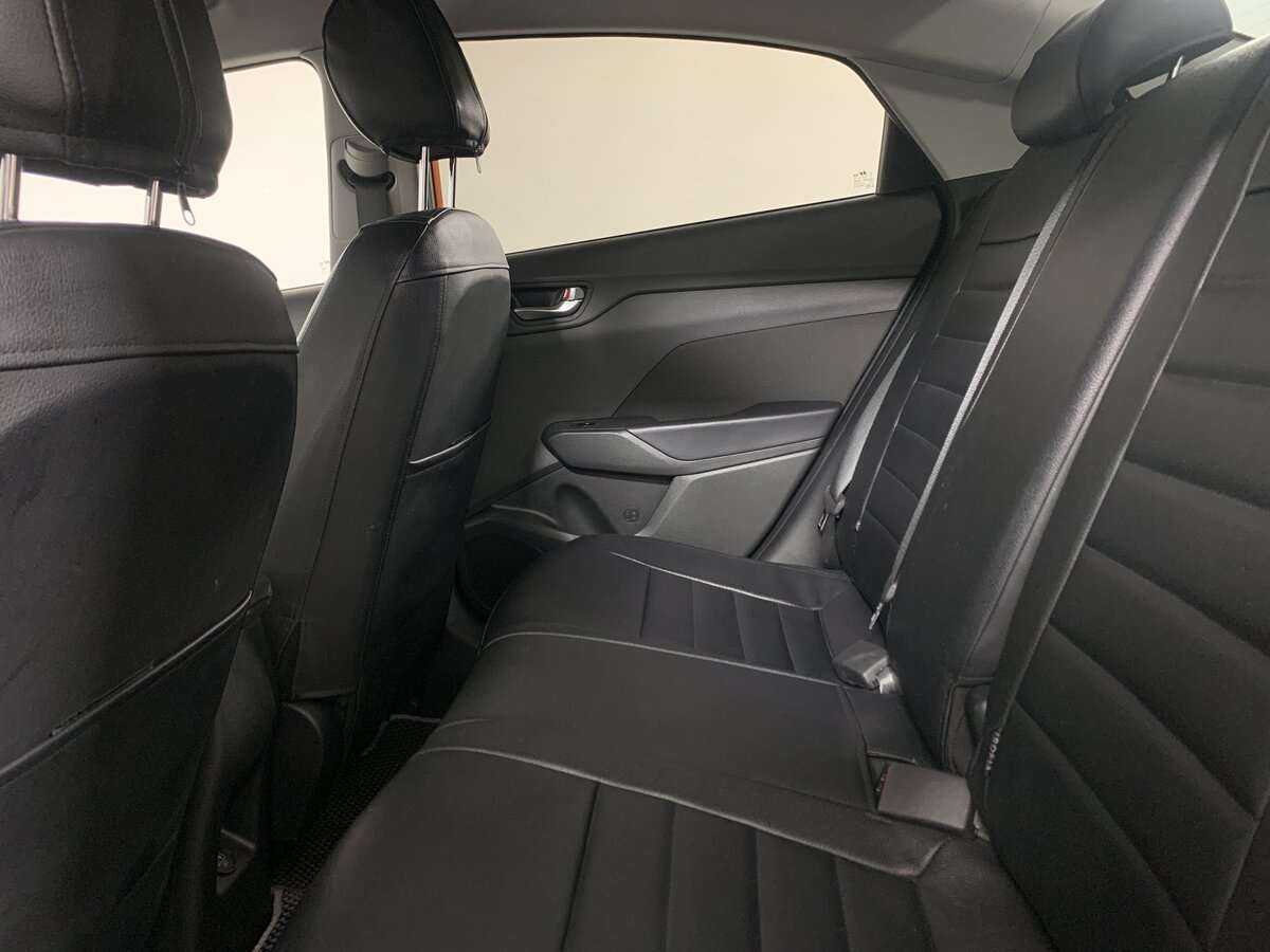 Hyundai Solaris с пробегом — 2022 год. Фото: #15