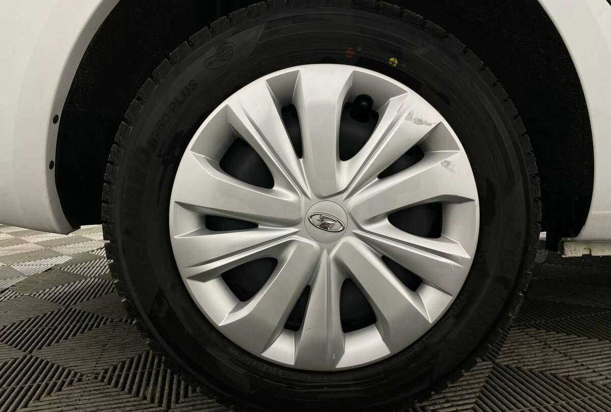 Lada (ВАЗ) Vesta с пробегом — 2023 год. Фото: #13