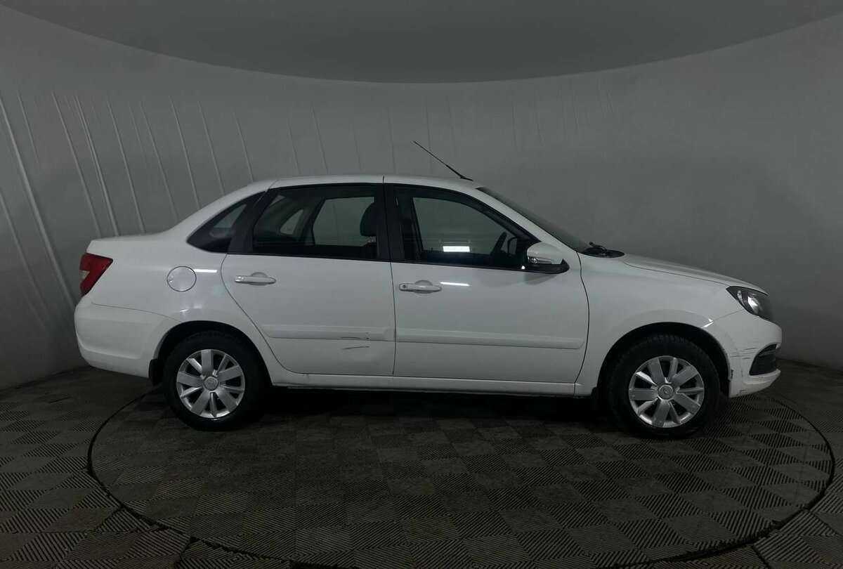 Lada (ВАЗ) Granta с пробегом — 2019 год. Фото: #3