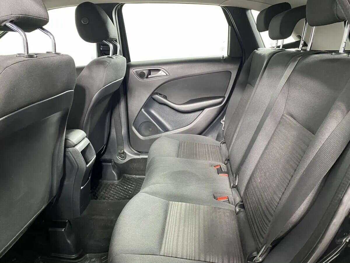 Mercedes-Benz B-Класс с пробегом — 2015 год. Фото: #7