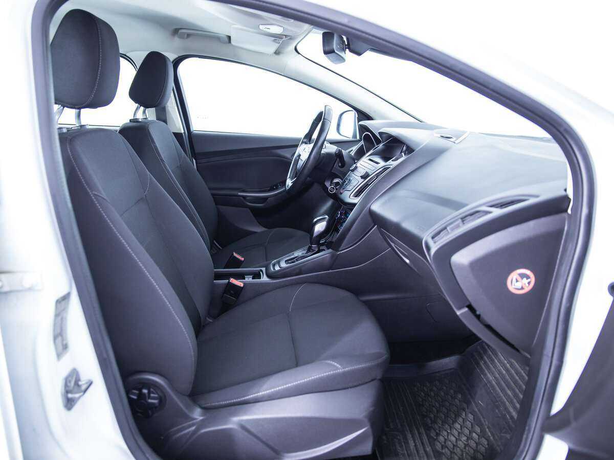 Ford Focus с пробегом — 2015 год. Фото: #9