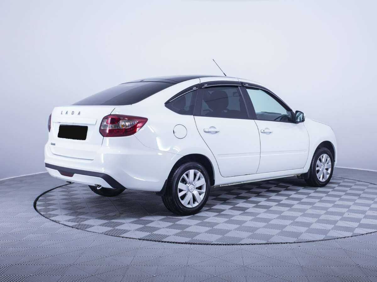 Lada (ВАЗ) Granta с пробегом — 2023 год. Фото: #4