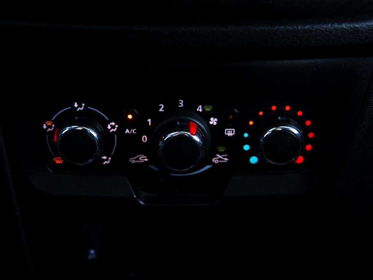 Lada (ВАЗ) XRAY с пробегом — 2017 год. Фото: #17