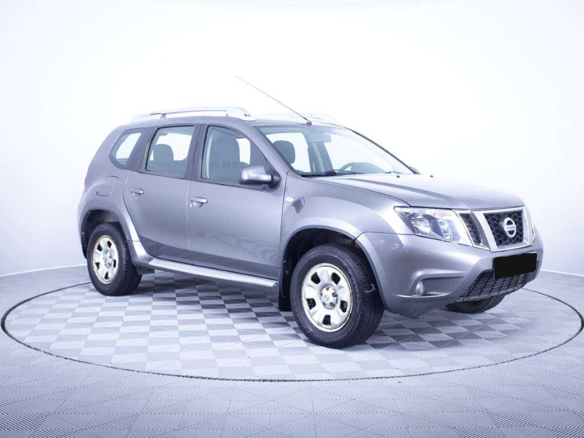 Nissan Terrano с пробегом — 2015 год. Фото: #2
