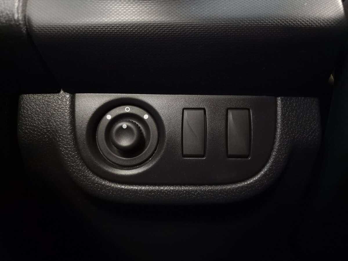 Renault Sandero с пробегом — 2019 год. Фото: #12