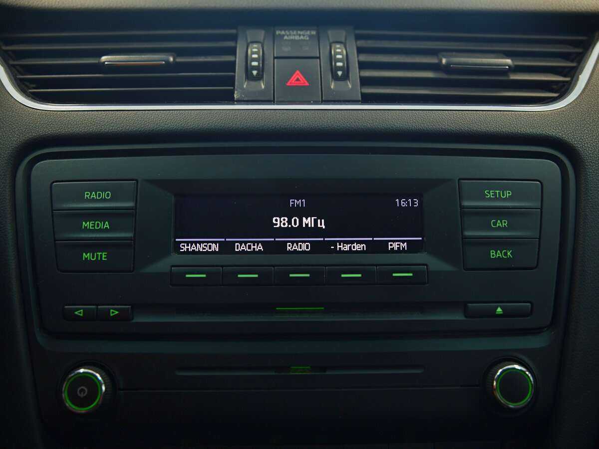 Skoda Octavia с пробегом — 2014 год. Фото: #10