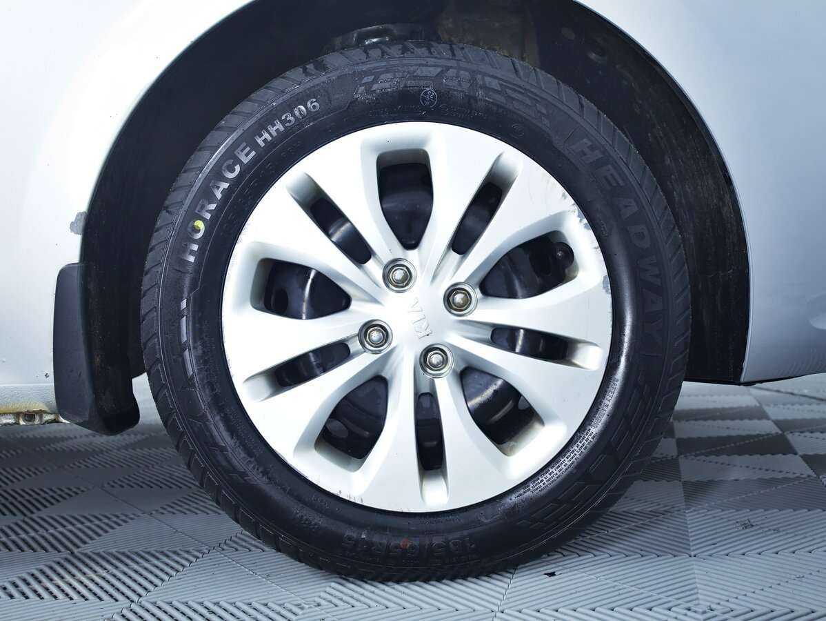 Kia Rio с пробегом — 2017 год. Фото: #8