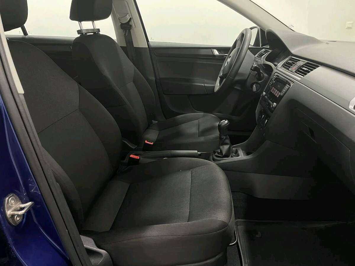 Skoda Rapid с пробегом — 2019 год. Фото: #6