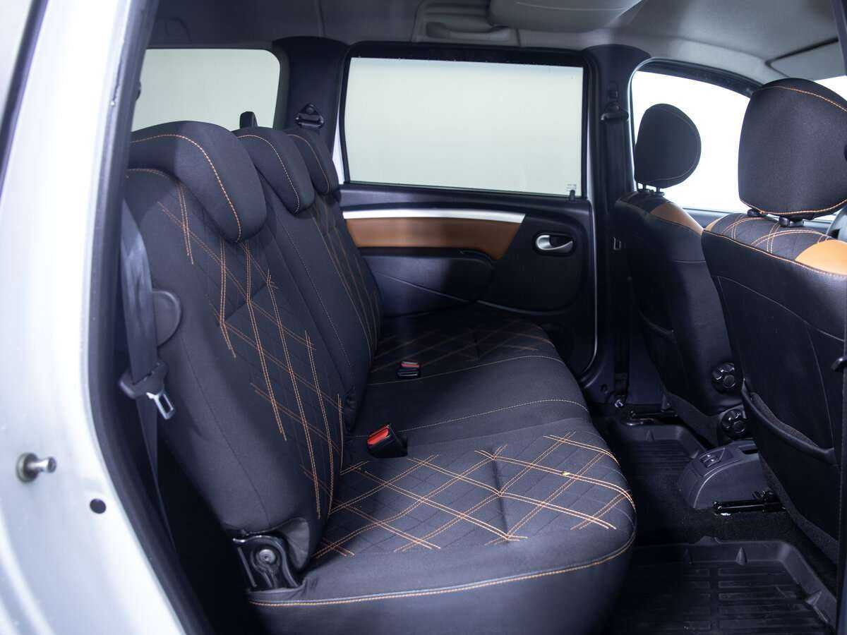 Lada (ВАЗ) Largus с пробегом — 2019 год. Фото: #9