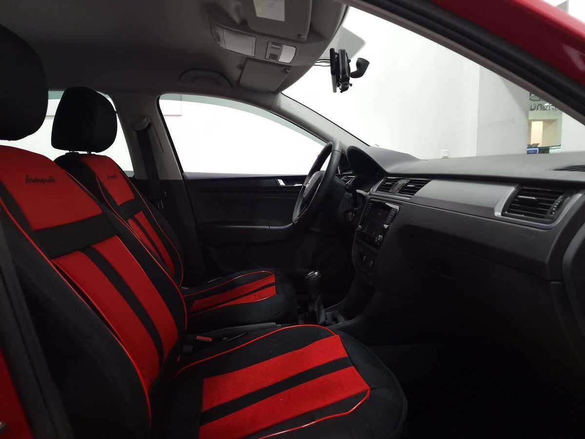 Skoda Rapid с пробегом — 2019 год. Фото: #12