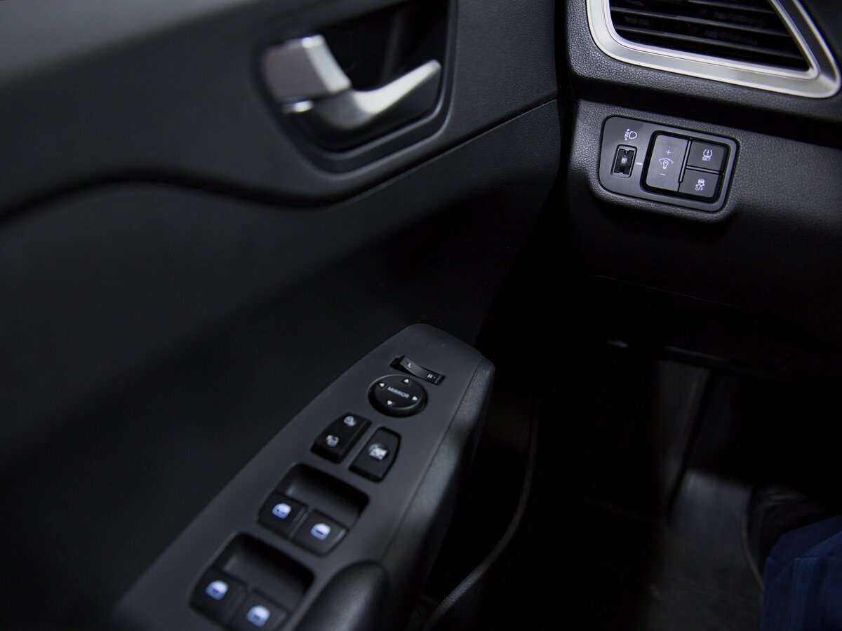 Hyundai Solaris с пробегом — 2020 год. Фото: #13