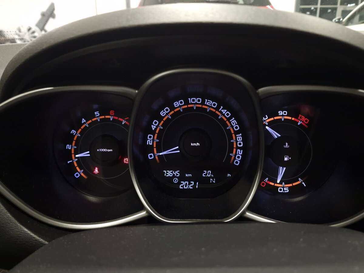 Lada (ВАЗ) Vesta с пробегом — 2018 год. Фото: #2