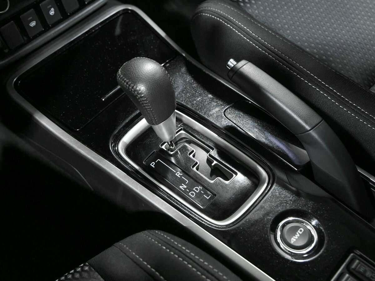 Mitsubishi Outlander с пробегом — 2018 год. Фото: #11