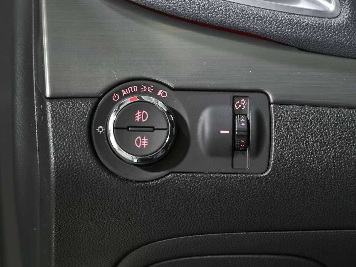 Opel Mokka с пробегом — 2014 год. Фото: #13