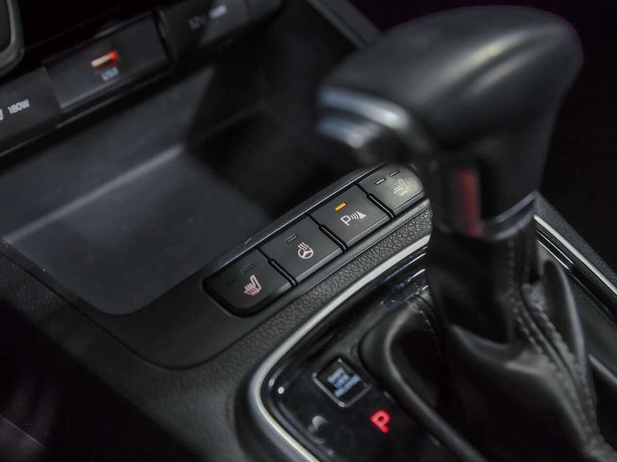 Kia Rio с пробегом — 2020 год. Фото: #11