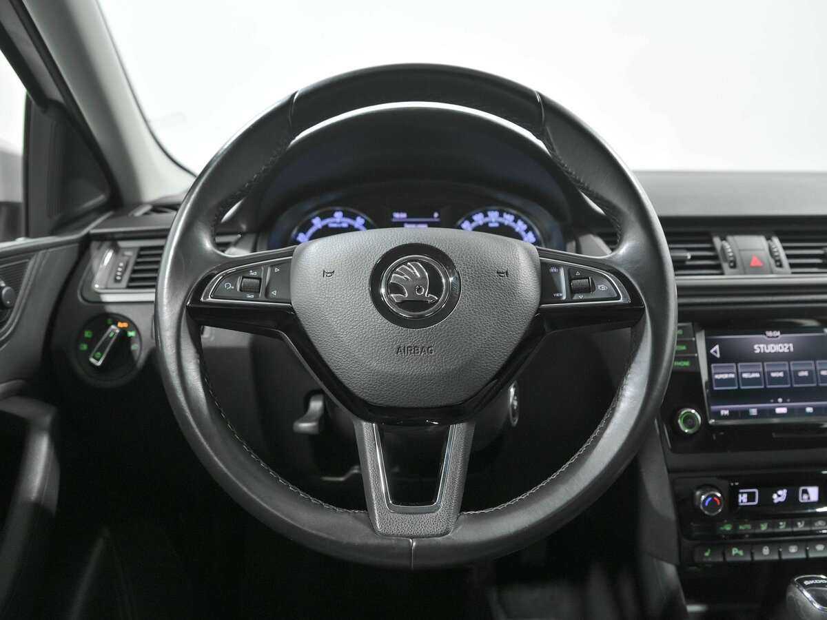 Skoda Rapid с пробегом — 2019 год. Фото: #6