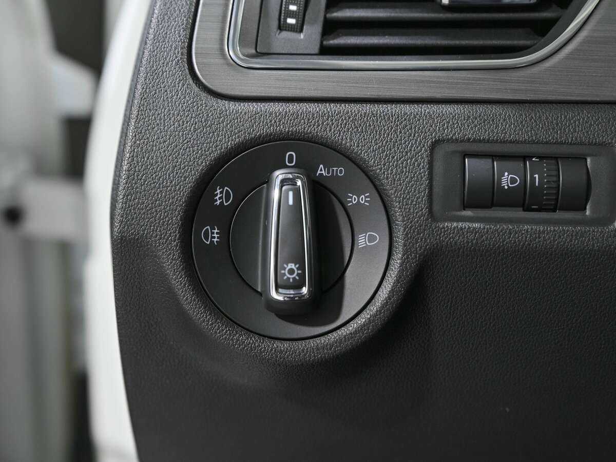 Skoda Rapid с пробегом — 2019 год. Фото: #12